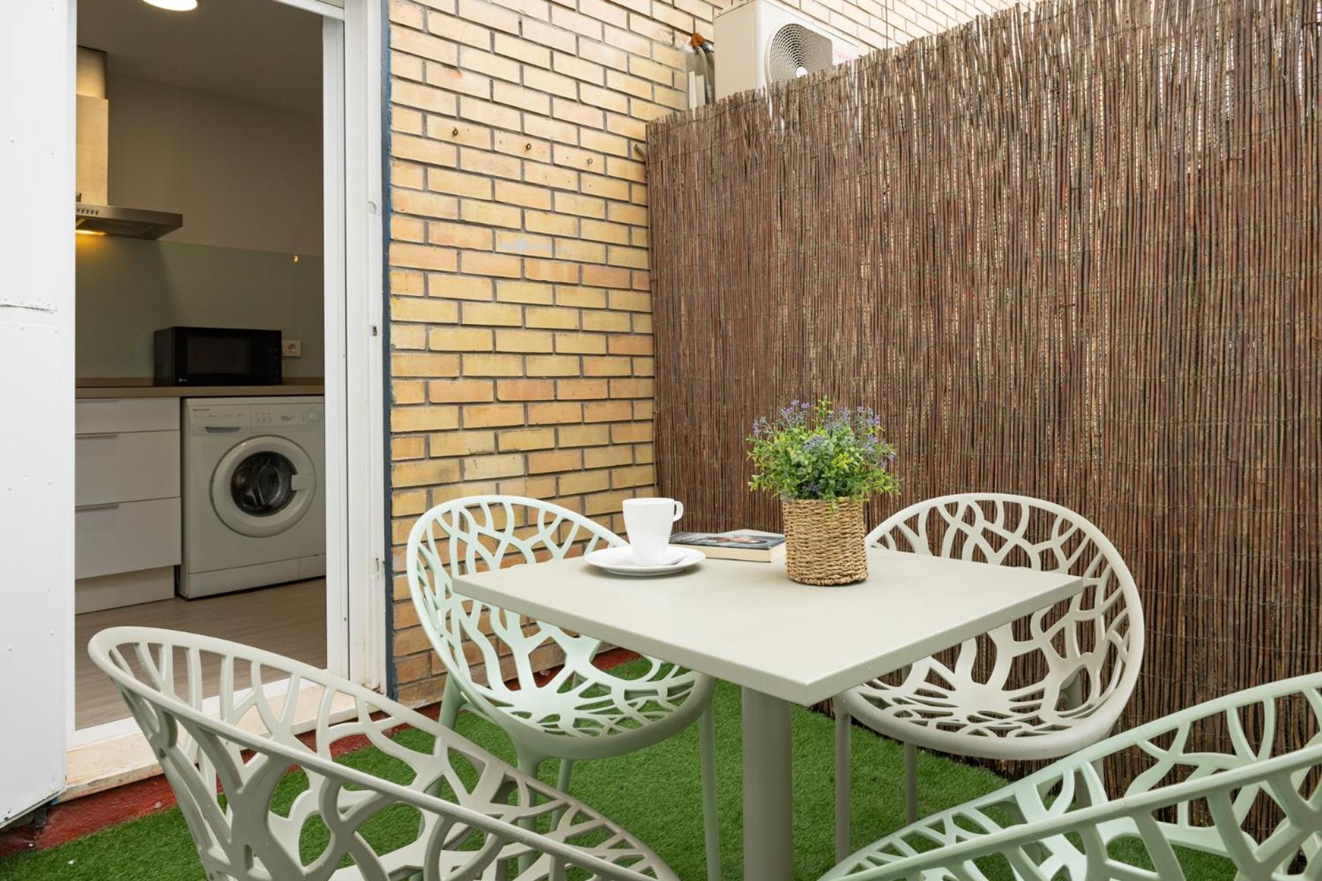 Charming Apartment With Private Patio At Plaza De Espana By Ocityzen Sevilla Kültér fotó